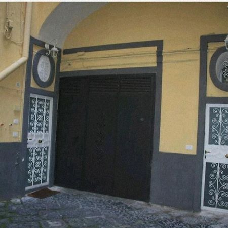 Piccola Maison Nel Centro Di Napoli Buitenkant foto