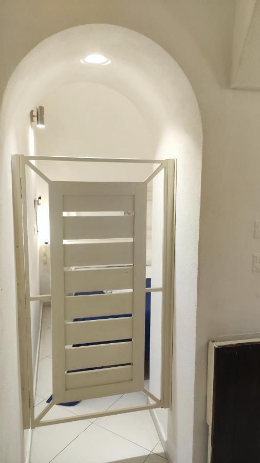 Piccola Maison Nel Centro Di Napoli Buitenkant foto